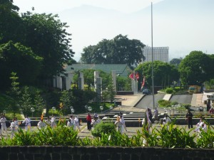 空手の練習に励む大学生