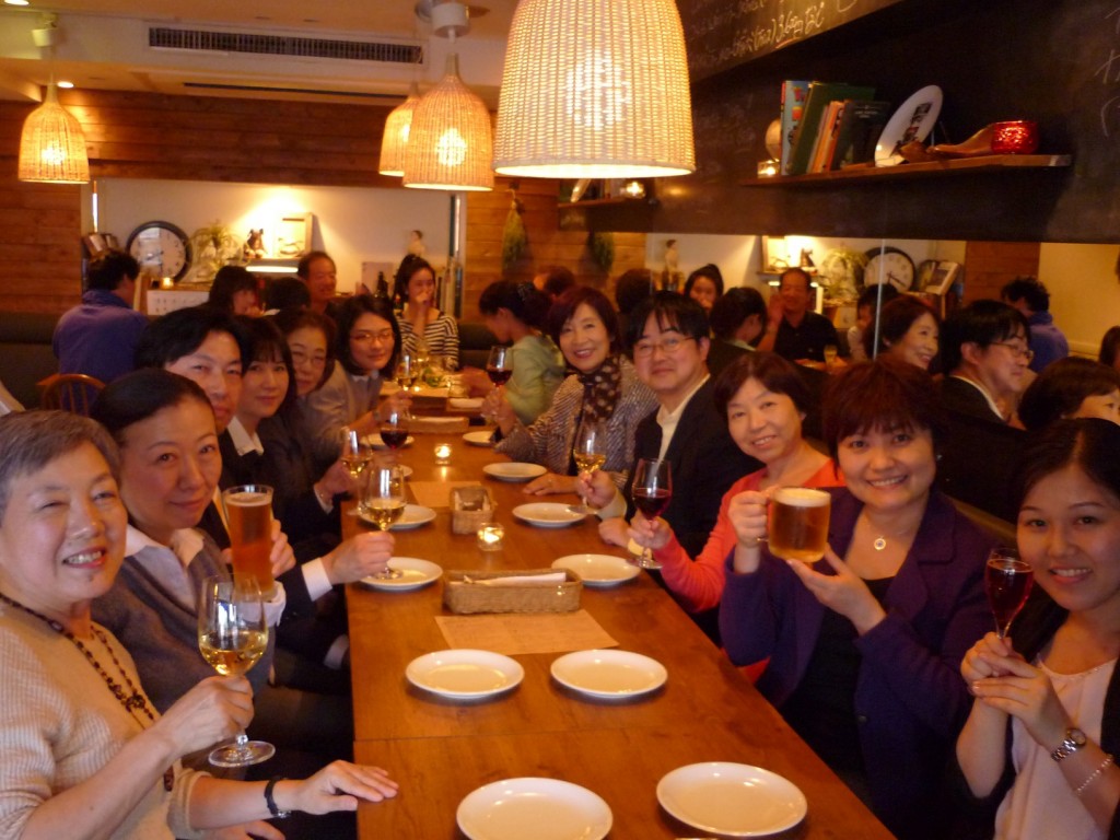 懇親会で