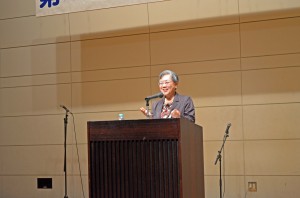 １２のスピーチと朗読の講評です。