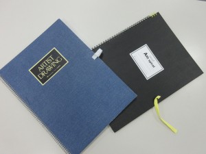 大きなスケッチブックには漢字に関する絵がいっぱい書いてありました。