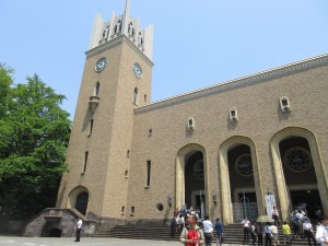 早稲田大学