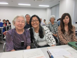 お昼休みにお仲間と