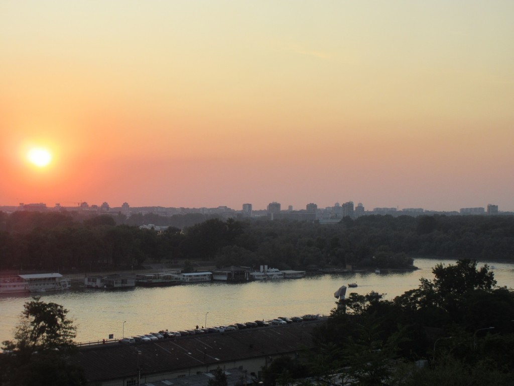 要塞から見たサバ川の夕日