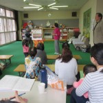 「のしろ日本語学習会」では月1回、「読み聞かせ隊」の方々が来てくださいます。